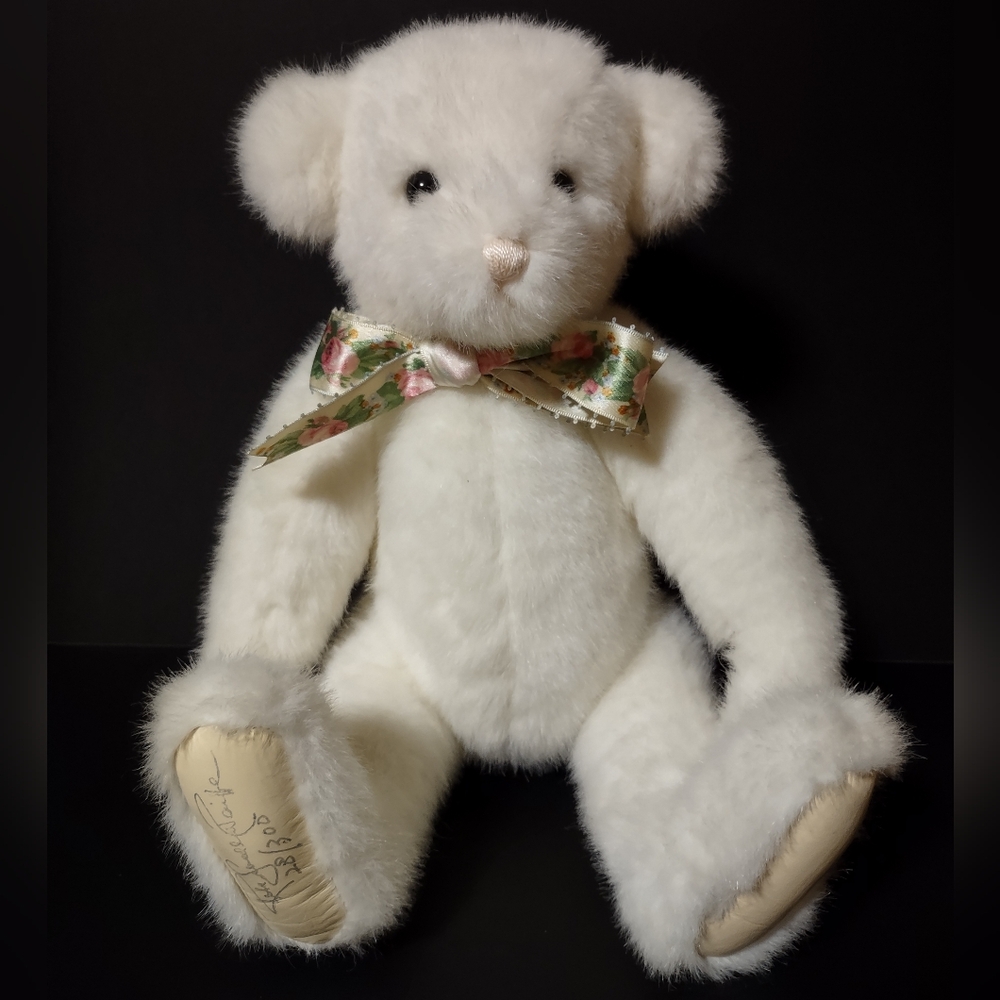 GUND Signature Collection Limited Edition Bears Signed 28/300
